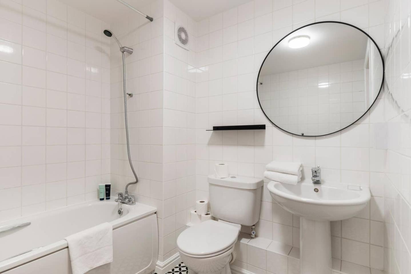 Modern 1bed Camberwell Denmark Hill, Close To Kings College Hospital Apartment *